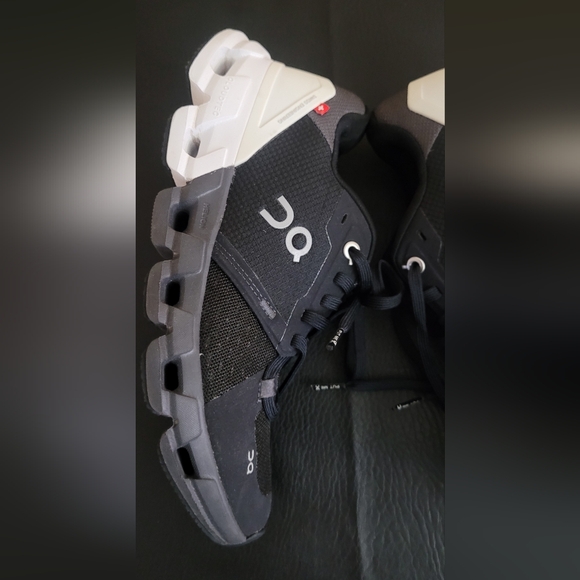On running sneakers women's size 6.5 Cloudflyer ² - Picture 7 of 10